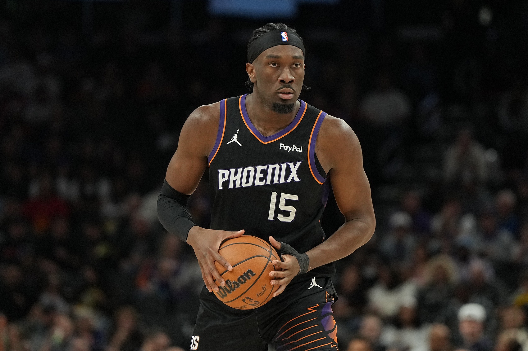 kaiyun sports-球风强硬！马克·威廉姆斯13中8得18分14板 前场篮板有6个