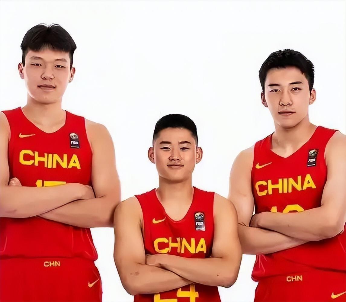 胡明轩无缘世预赛原因曝光!2留洋悍将或回归!最强阵容剑指4连胜