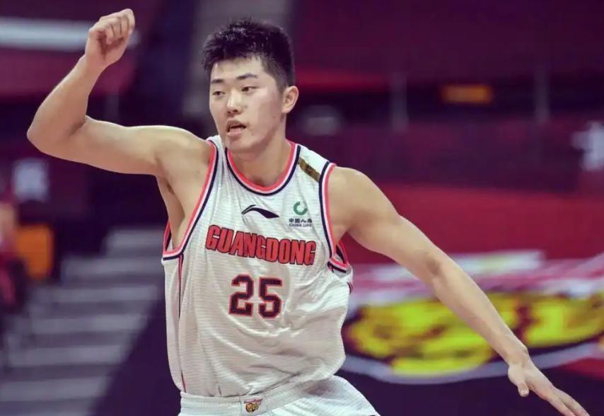 广东憾负揪出最差之人！0分1板，正负值-18，球迷：找个厂上班吧