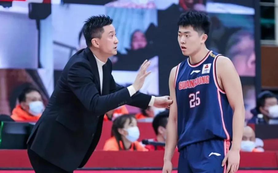 广东憾负揪出最差之人！0分1板，正负值-18，球迷：找个厂上班吧