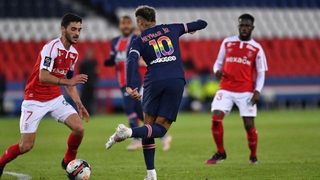 1621221083313026465.jpg 中国体育-巴黎锋线狂轰如愿取胜 可时灵时不灵的姆&内咋整?